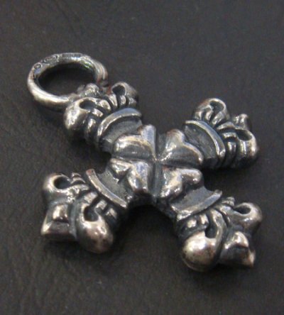 Photo3: Half 4Heart Crown Short Cross Pendant