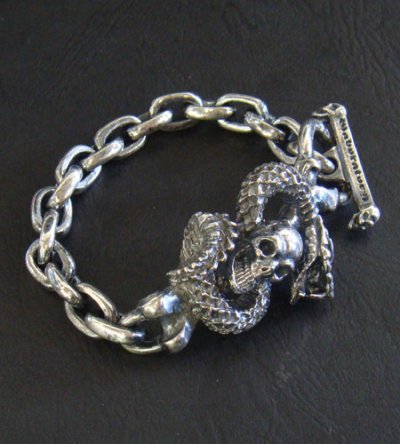 Photo2: Skull On Snake & Chain Links Bracelet