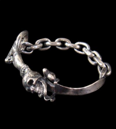 Photo1: Skull On Dagger With Chain Links Bracelet