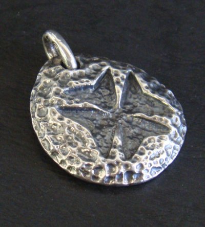 Photo2: Maltese Cross Blob Pendant