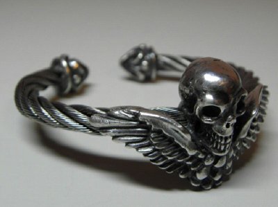 Photo3: Wing Skull With Roller Tip Wire Bangle