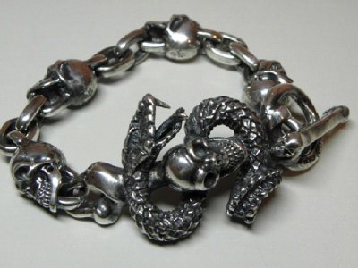 Photo4: Skull On Snake With 4Skulls & Chain Links Bracelet