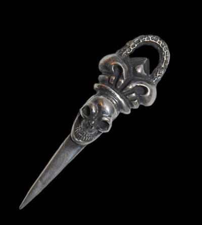 Photo1: Skull Crown Dagger With Chiseled Loop Pendant