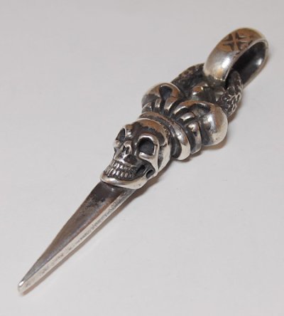 Photo3: Skull Crown Dagger With Chiseled Loop & H.W.O Pendant