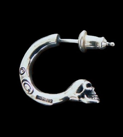Photo1: Phantom T-bar Skull On Round Bar Pierce
