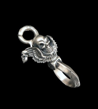 Photo1: Skull Wing On Clip With Triangle Wire Hook