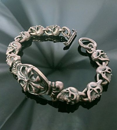 Photo1: Quarter Cross Oval With Crown & 9 Quarter Skull Links Bracelet