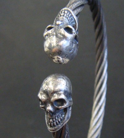 Photo3: Half Skull Cable Wire Bangle