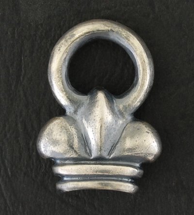 Photo2: Crown Tip With Loop Pendant