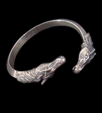 Photo1: Horse Triangle Wire Bangle