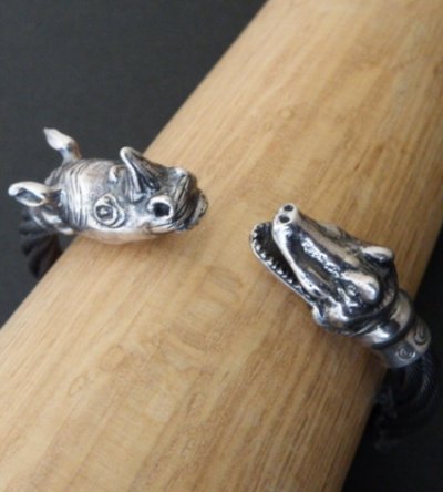 Photo2: Rhinoceros & Alligator Cable Wire Bangle