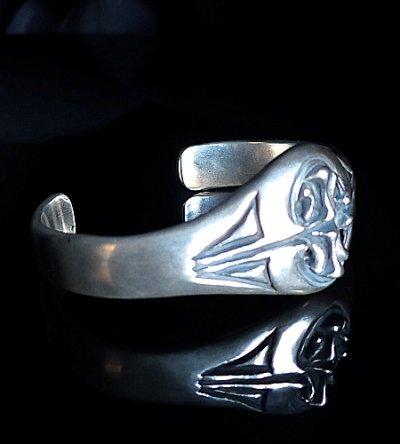 Photo2: Sculpted Oval Bangle