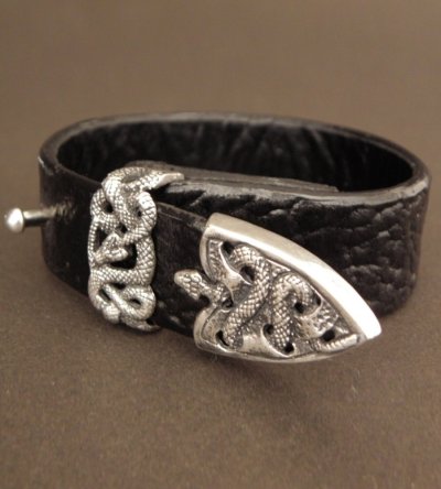 Photo2: Snake Loop & Tip Leather Bracelet