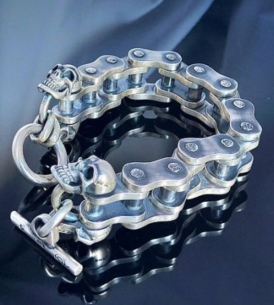 Photo2: Motorcycle Chain With 4Skulls D-Loop Bracelet (Midium)