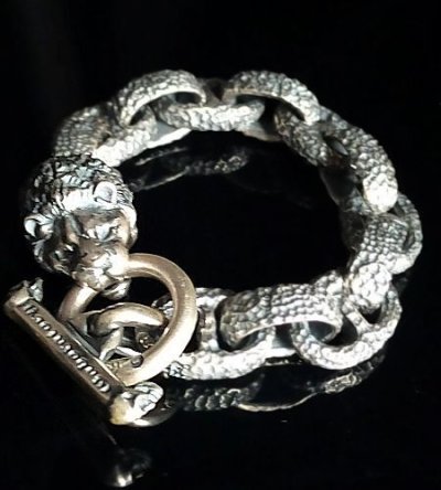 Photo1: Lion With Chiseled  H.W.O & Anchor Links Bracelet