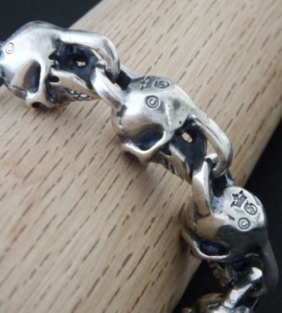 Photo4: All Slant Head Skulls Link Bracelet