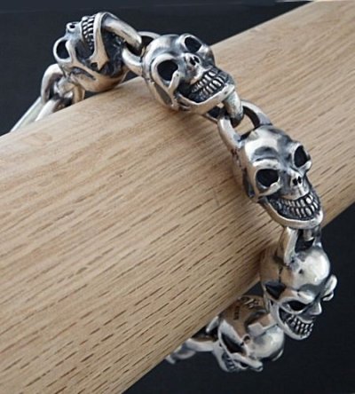 Photo5: All Slant Head Skulls Link Bracelet