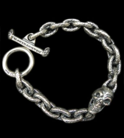 Photo1: Single Skull With Textured Small Oval Chain Links Bracelet