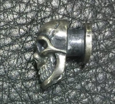 Photo2: Skull Screw Button