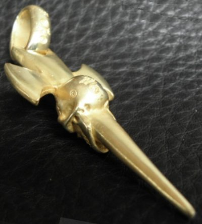 Photo2: 10k Gold Half Single Skull Dagger Round Bottom Pendant(Mud Finish)