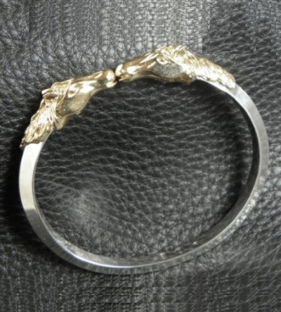 Photo2: 18k Gold Half Horse Triangle Wire Bangle