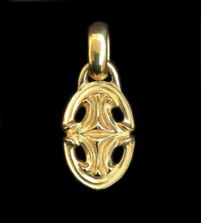 Photo1: 18k Quarter Sclupted Oval Pendant