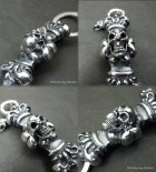 More Photo3: Skull on 4heart crown clip