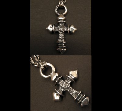 Photo4: Quarter ＦＴ Cross With 2Quarter Skulls & 6Chain Necklace