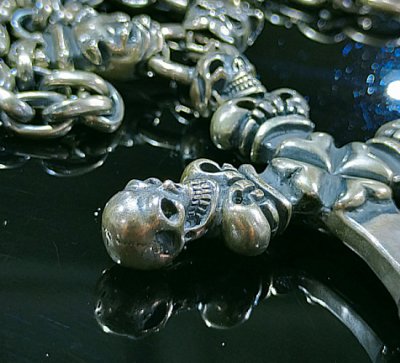 Photo2: Half 3 Skulls On 4 Heart Crown Cross Double Face Dagger & Bulldogs Half Small Oval Chain Links Necklace