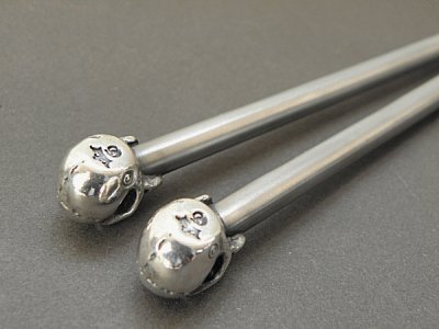 Photo3: Skull on chopsticks (Slant head)