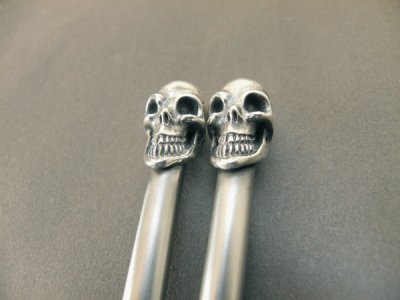 Photo2: Skull on chopsticks