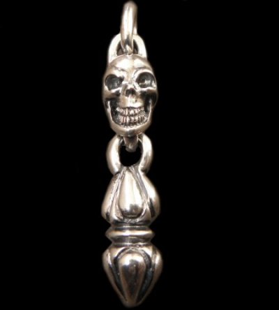 Photo1: Single Skull With Noodle Pendant