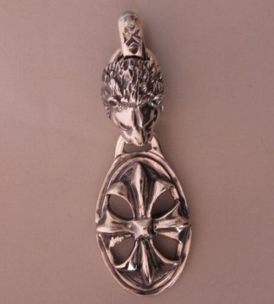 Photo5: Lion & Cross Oval Pendant