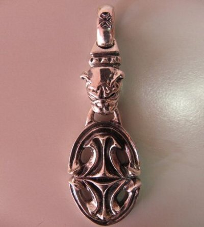 Photo4: Old Bulldog & Sculpted Oval Pendant