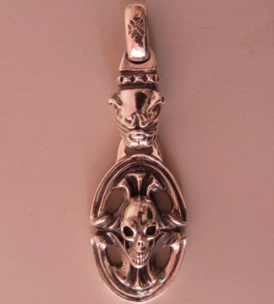 Photo3: Old Bulldog & Sculpted Oval On Skull Pendant