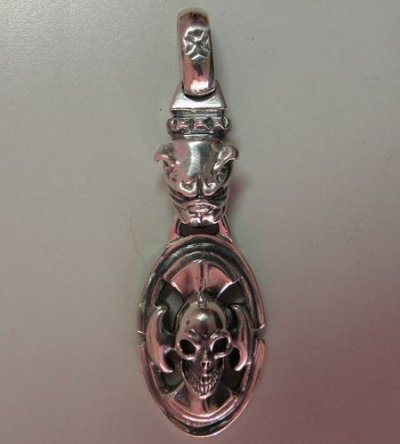 Photo3: Old Bulldog & Battle-Ax On Skull Pendant