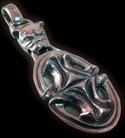 Photo1: Bulldog & Sculpted Oval Pendant