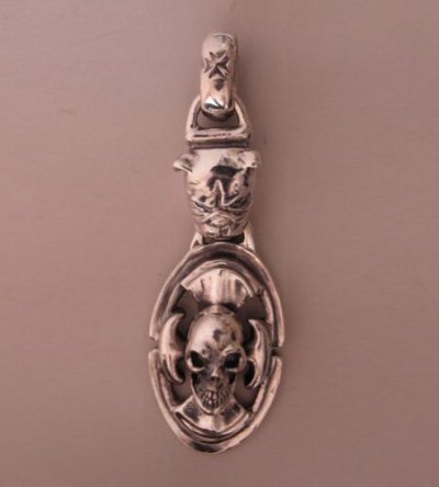 Photo3: Bulldog & Battle-Ax On Skull Pendant