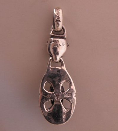 Photo4: Panther & Cross Oval On Skull Pendant