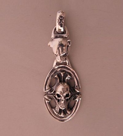 Photo3: Panther & Sculpted Oval On Skull Pendant