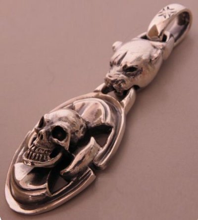 Photo2: Panther & Battle-Ax On Skull Pendant