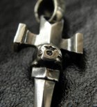 More Photo3: Quarter Single Skull Dagger Square Bottom & H.W.O Pendant