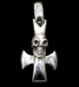 Skull with round zip cross Pendant