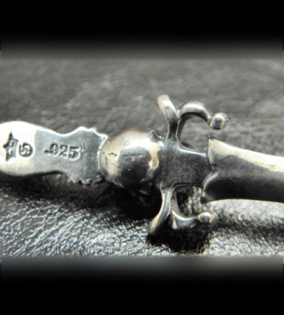 Photo5: One third Skull On Dagger Pendant With H.W.O