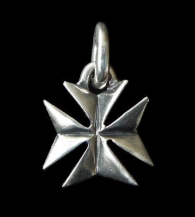 Photo1: Large Maltese Cross Pendant