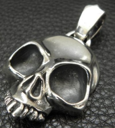 Photo2: Giant Skull Without Joe Pendant