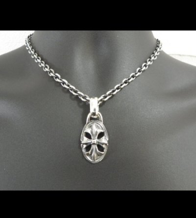 Photo4: Quarter Cross Oval With H.W.O Pendant