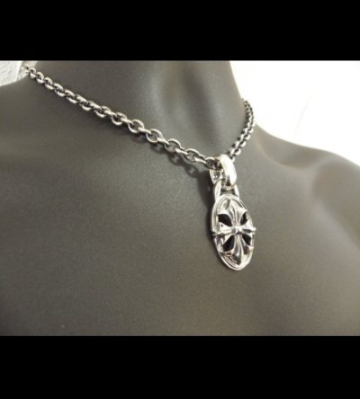 Photo5: Quarter Cross Oval With H.W.O Pendant