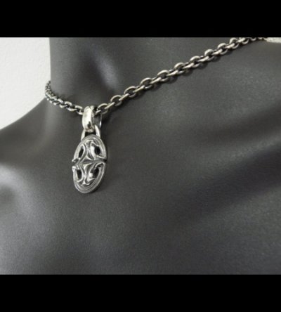 Photo4: Quarter Sculpted Oval With H.W.O Pendant