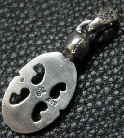 Photo2: Quarter Skull On Top Battle-Ax With Classic H.W.O Pendant